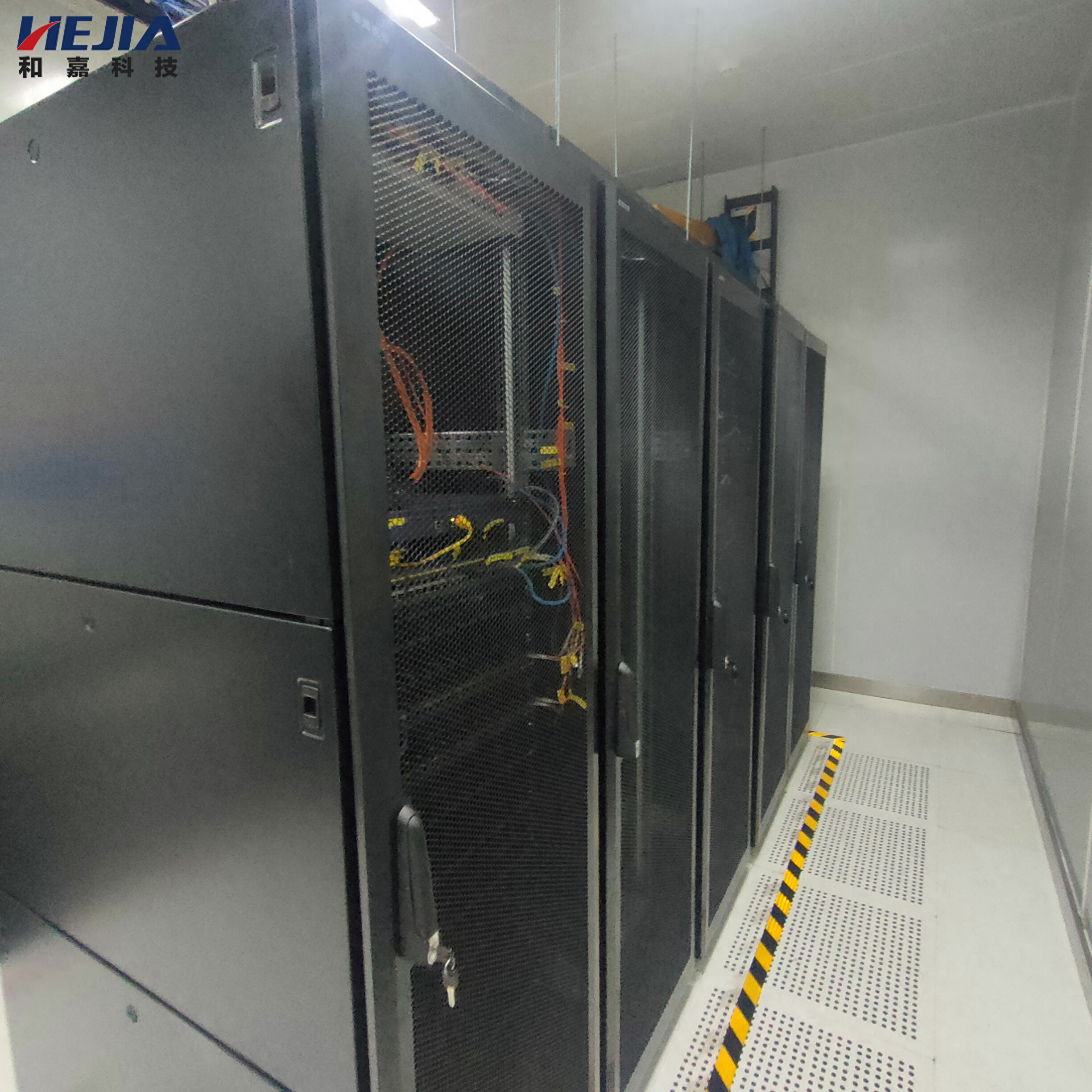 機(jī)房動(dòng)環(huán)監(jiān)控系統(tǒng)配置清單（專(zhuān)業(yè)版）：從核心主機(jī)到智能傳感的全景指南